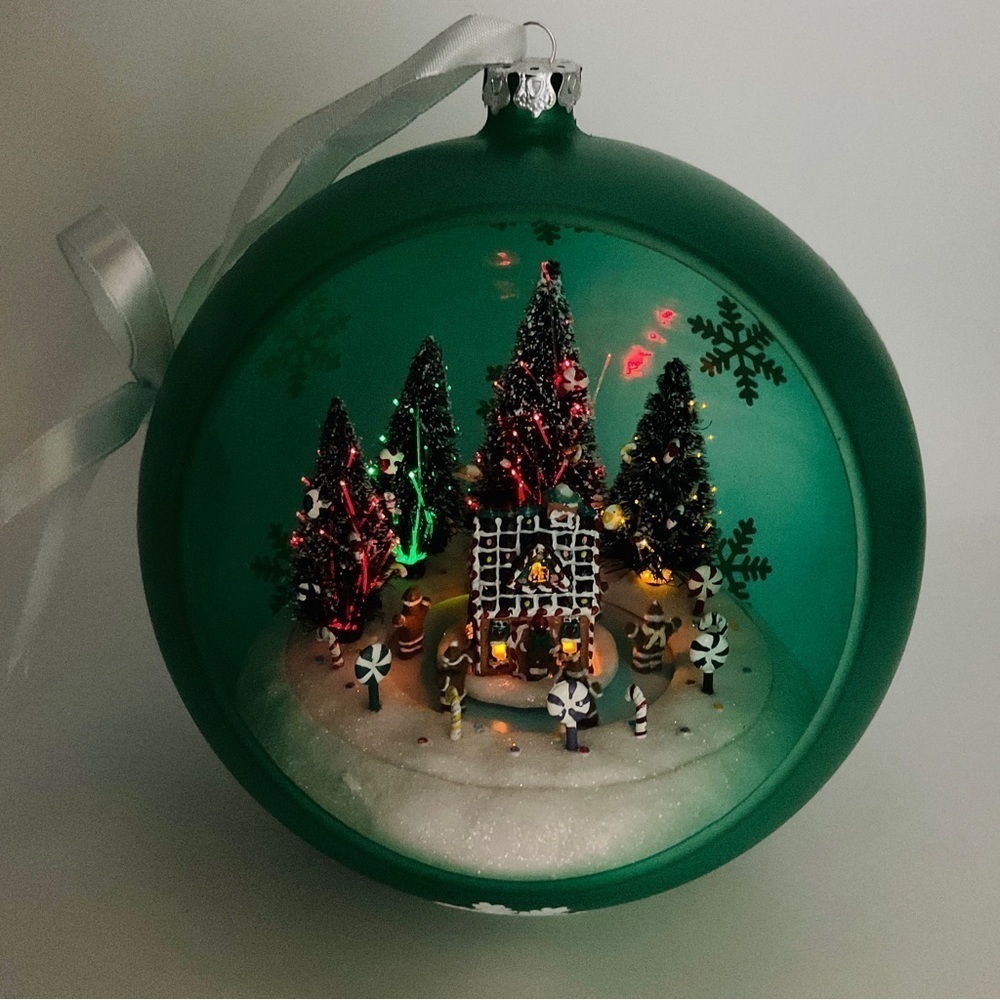 Mr. Christmas Large Ornament Animated Lighted Musical Original Box Hanging Green - Picture 2 of 16